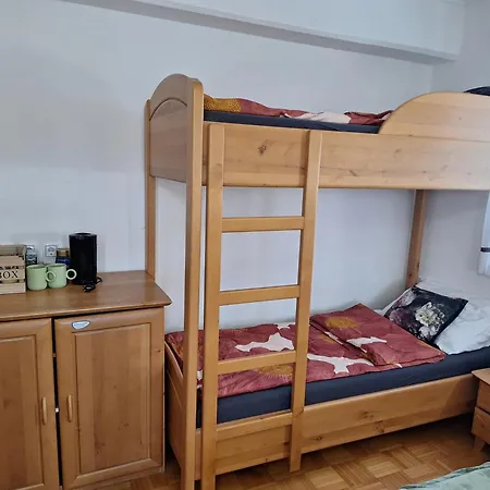 Apartahotel Mia's 3*