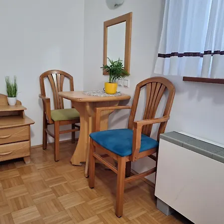 Mia Zreče